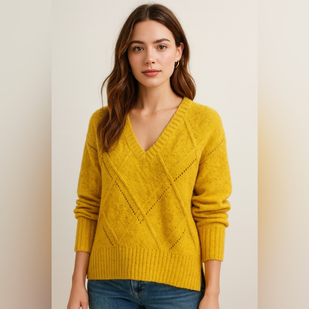 FRNCH Paris Yellow V-Neck Cableknit Sweater Sz. S/M‎
